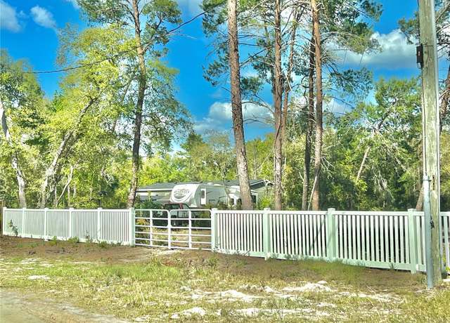 Property at 104 Oleander Ln, Georgetown, FL 32139