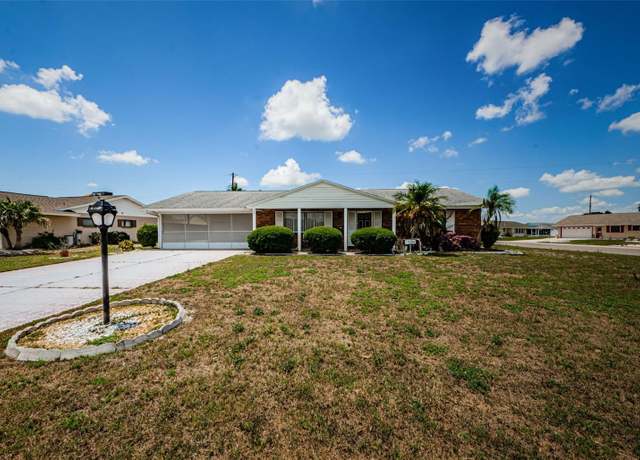 Property at 801 Oakmont Ave, Sun City Center, FL 33573, 2 beds, 2 baths