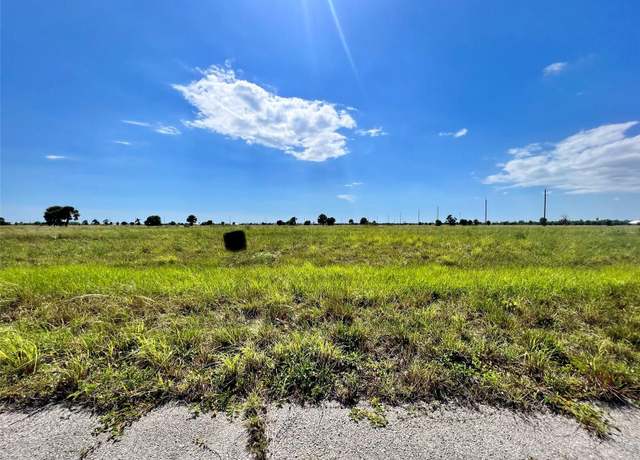 Property at 34 Bluebonnet Dr, Placida, FL 33946