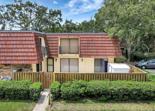 Property at 739 1st Ct, Palm Harbor, FL 34684, 3 beds, 2.5 baths