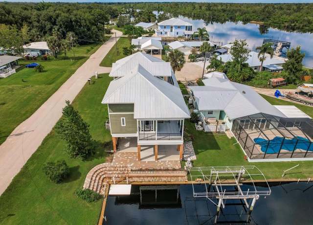 Property at 9691 SW Anchor Dr, Arcadia, FL 34269, 3 beds, 3.5 baths
