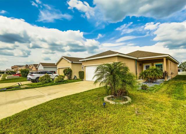 Property at 2932 Whispering Trails Dr, Winter Haven, FL 33884, 3 beds, 2 baths