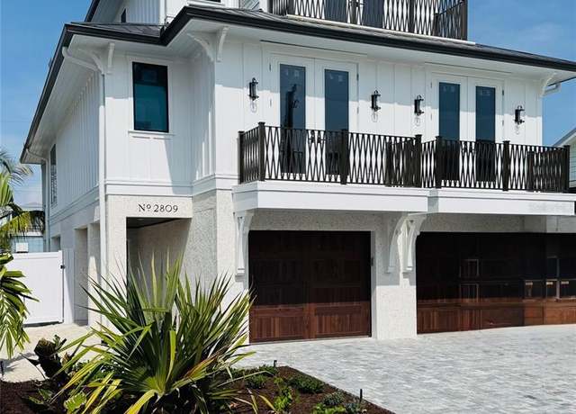 Property at 2809 Avenue E, Holmes Beach, FL 34217, 4 beds, 4.5 baths
