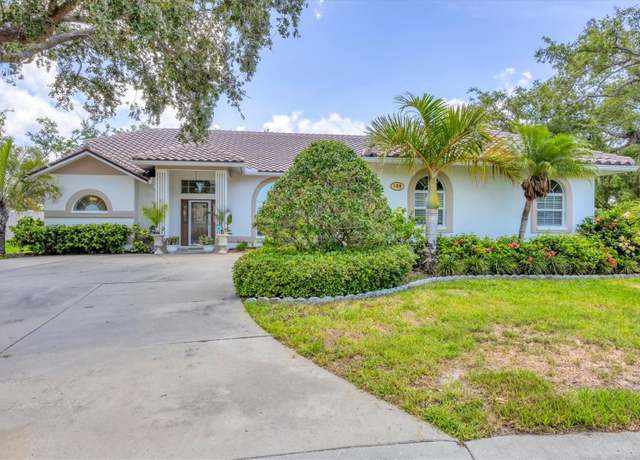 Property at 188 Grand Oak Cir, Venice, FL 34292, 3 beds, 2 baths