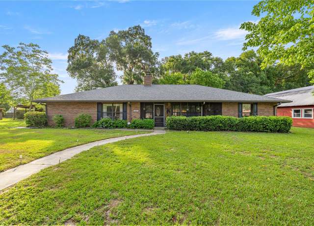 Property at 6497 W Anthony Rd, Ocala, FL 34479, 3 beds, 2.5 baths