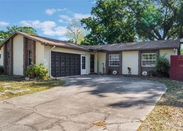 Property at 2429 Oak Run Blvd, Kissimmee, FL 34744, 3 beds, 2 baths