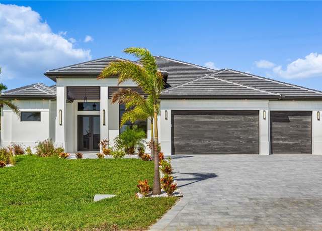 Property at 114 SW 36th Pl, Cape Coral, FL 33991, 3 beds, 3.5 baths