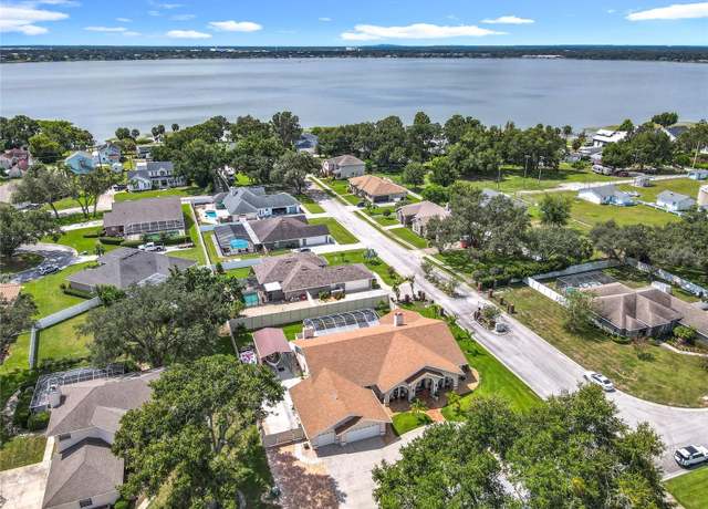 Property at 1539 Auburn Oaks, Auburndale, FL 33823, 4 beds, 3 baths