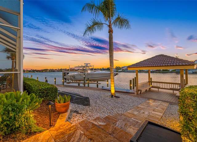 Property at 5812 Mariners Watch Dr, Tampa, FL 33615, 4 beds, 4.5 baths