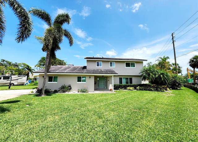 Property at 5101 Dover St NE, St Petersburg, FL 33703, 5 beds, 3.5 baths