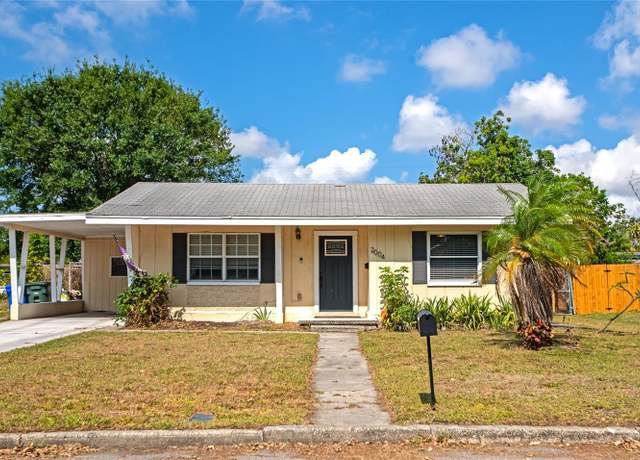 Property at 2004 19th St W, Bradenton, FL 34205, 3 beds, 2 baths