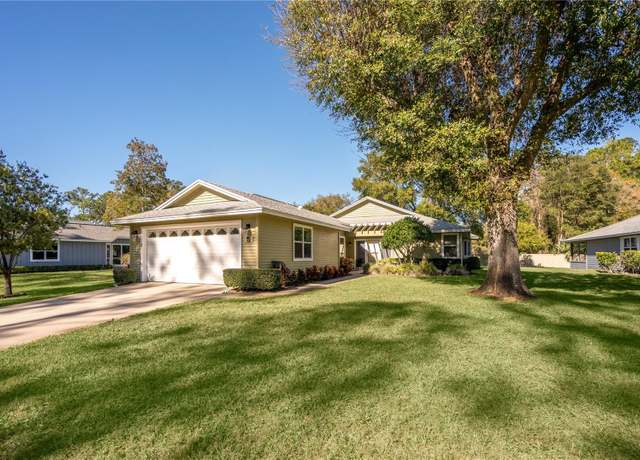 Property at 5 Treetop Trl, Ormond Beach, FL 32174, 2 beds, 2.5 baths