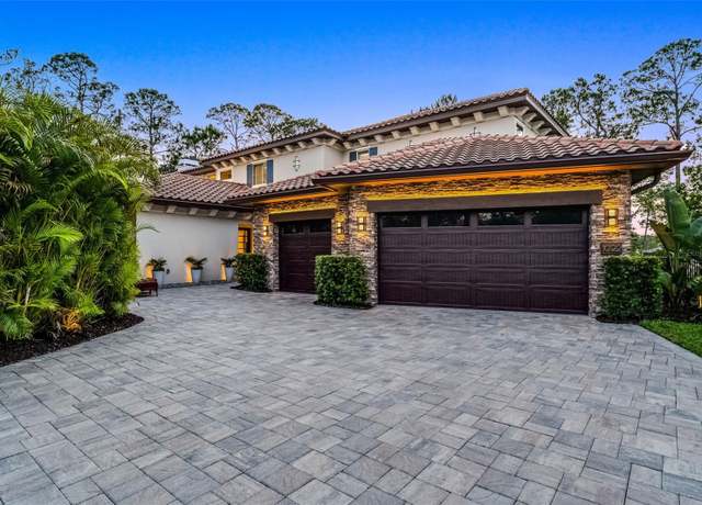 Property at 10122 Royal Island Ct, Orlando, FL 32836, 5 beds, 6 baths