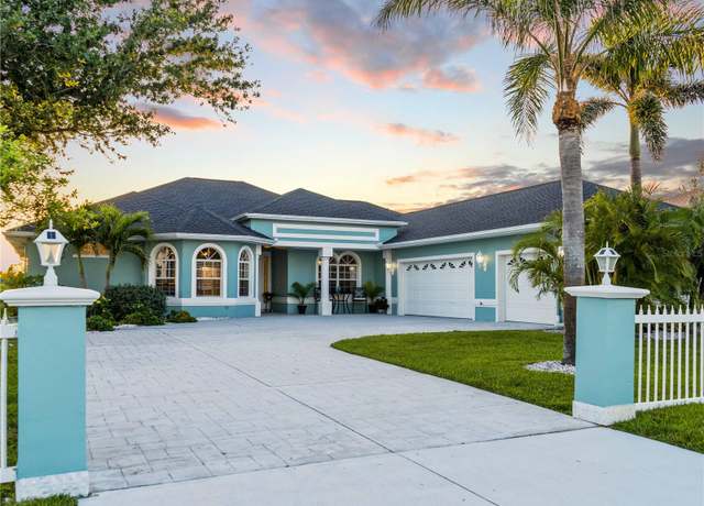 Property at 5035 Collingswood Blvd, Port Charlotte, FL 33948, 3 beds, 3 baths