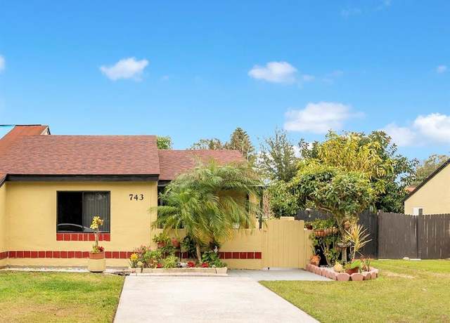 Property at 743 Golden Sunshine Cir, Orlando, FL 32807, 2 beds, 1 bath