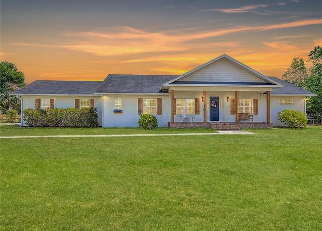 Property at 1271 Thoroughbred Trl, Sanford, FL 32771, 4 beds, 3 baths