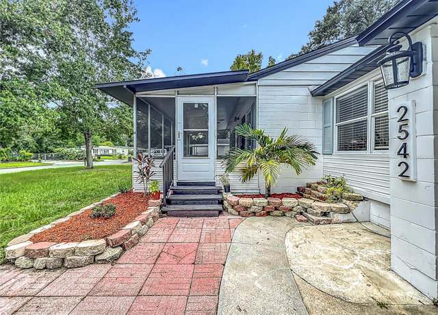 Property at 2542 S Palmetto Ave, Sanford, FL 32773, 2 beds, 1 bath
