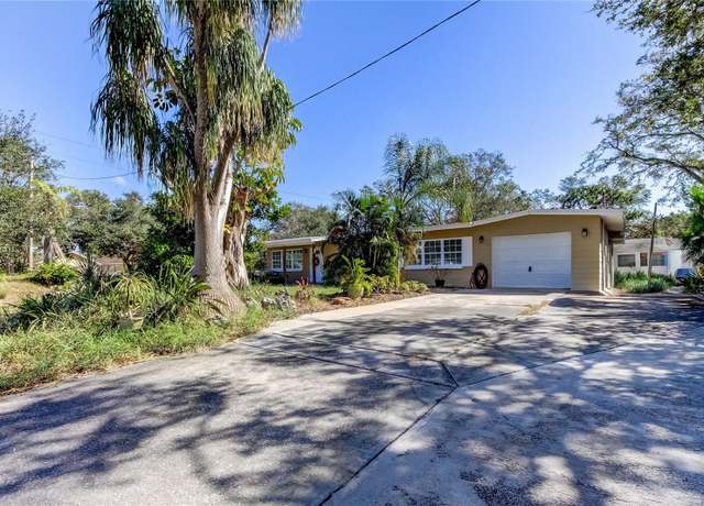 Property at 300 Pinellas Way S, St Petersburg, FL 33707, 3 beds, 1 bath