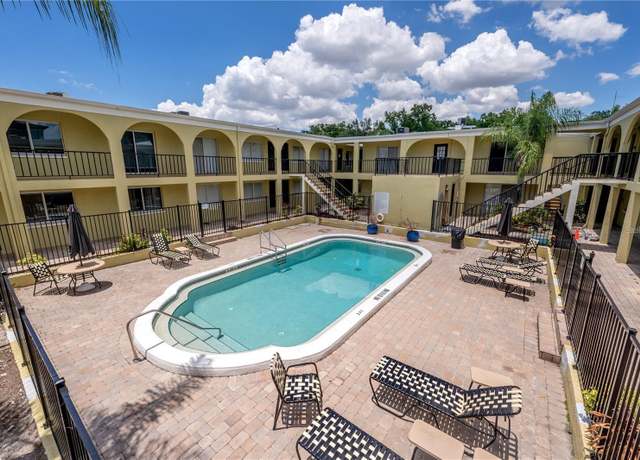 Property at 3206 W Azeele St #218, Tampa, FL 33609, 2 beds, 1 bath