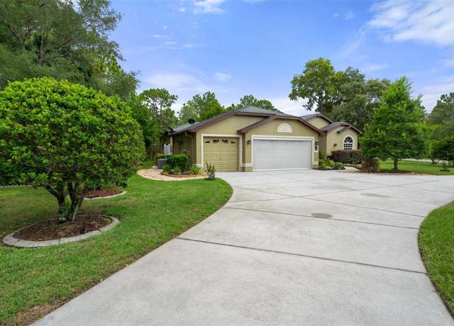 Property at 1 Plumbago Dr, Homosassa, FL 34446, 3 beds, 2 baths