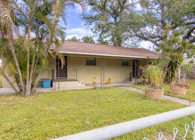 Property at 2029 Palm Ter, Sarasota, FL 34231, 2 beds, 2 baths