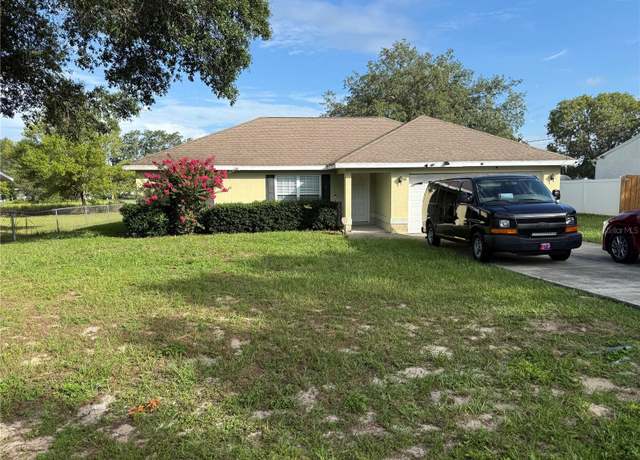 Property at 26 Pine Radl, Ocala, FL 34472, 3 beds, 2 baths