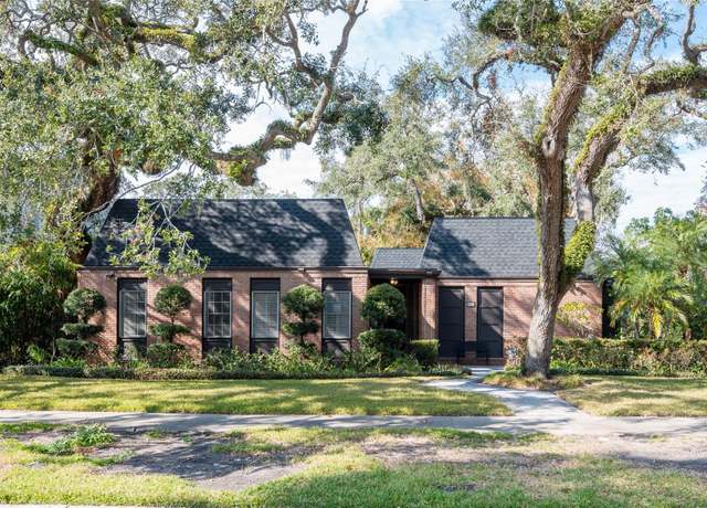 Property at 807 Grove Park Ave, Tampa, FL 33609, 3 beds, 2.5 baths