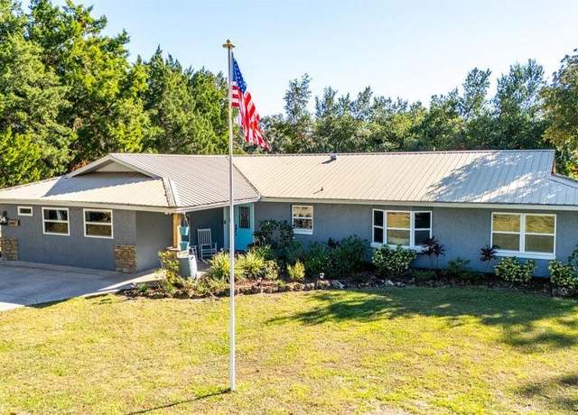 Property at 1402 Broken Oak Dr, Wildwood, FL 34785, 4 beds, 2 baths