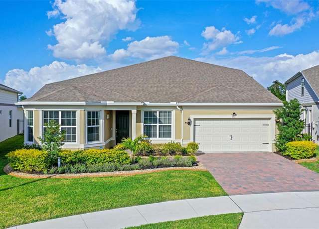 Property at 2412 Southlawn Ln, Clermont, FL 34714, 6 beds, 3.5 baths