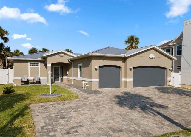 Property at 725 N Grandview Ave, Daytona Beach, FL 32118, 3 beds, 2 baths