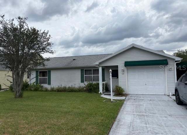 Property at 528 Valencia Pl, Lady Lake, FL 32159, 2 beds, 2 baths