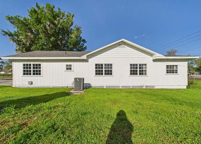 Property at 3736 Knights Station Rd, Lakeland, FL 33810, 3 beds, 2 baths