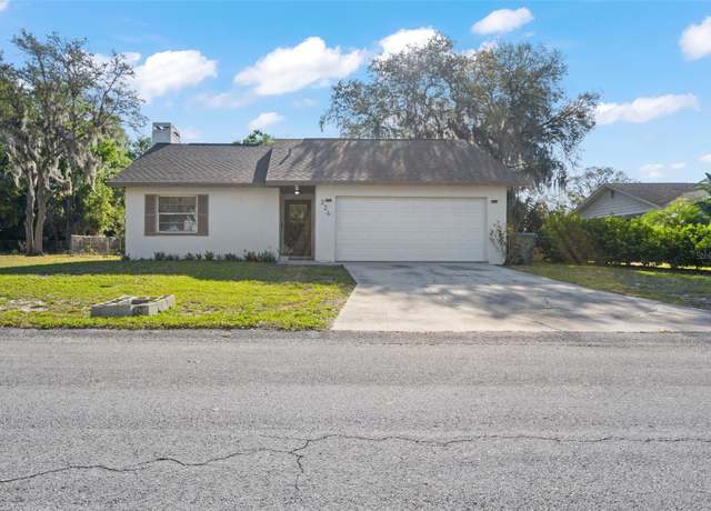 Property at 326 Sand Pine Trl, Winter Haven, FL 33880, 2 beds, 2 baths
