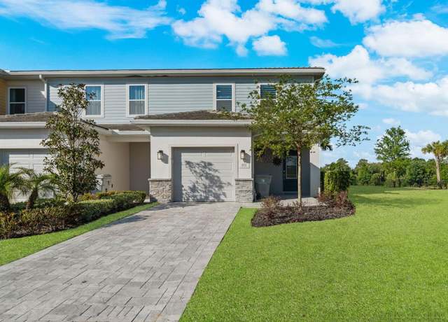Property at 800 Driving Range Ct, Reunion, FL 34747, 3 beds, 2.5 baths