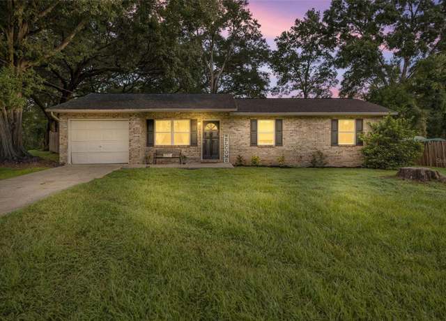 Property at 3793 SE 67th Pl, Ocala, FL 34480, 3 beds, 1 bath