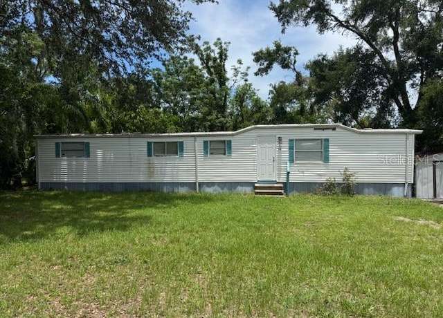 Property at 215 Longview Ave, Lady Lake, FL 32159, 3 beds, 2 baths