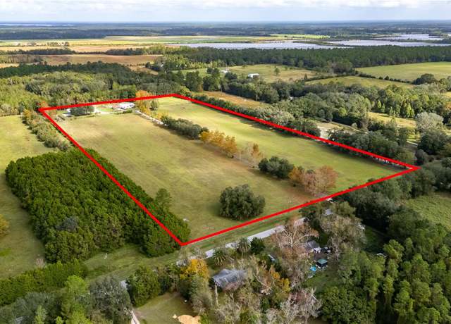 Property at 23004 E County Road 1474, Hawthorne, FL 32640, 3 beds, 2 baths