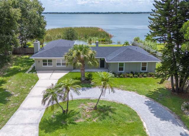 Property at 1502 Edgewater Beach Dr, Lakeland, FL 33805, 4 beds, 3 baths