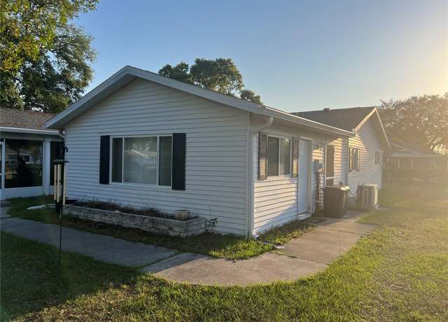 Property at 10980 SW 63rd Ave, Ocala, FL 34476, 3 beds, 3 baths