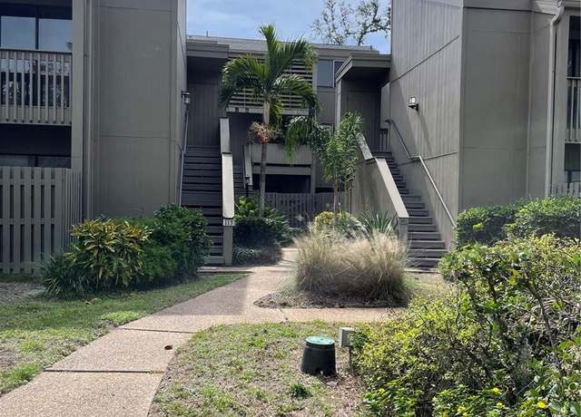 Property at 111 Woodland Pl, Osprey, FL 34229, 2 beds, 2 baths