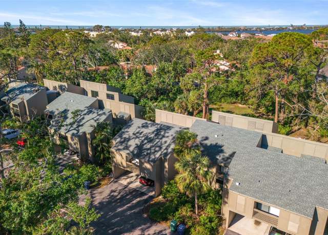 Property at 754 Pine Run Dr #754, Osprey, FL 34229, 2 beds, 2 baths