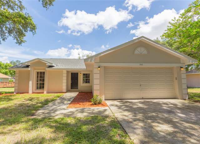Property at 300 E Washington St, Minneola, FL 34715, 3 beds, 2 baths