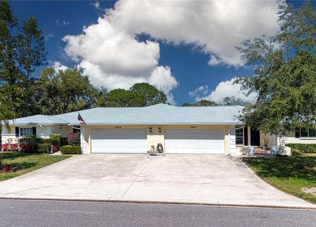 Property at 5621 Palm Aire Dr, Sarasota, FL 34243, 3 beds, 2 baths