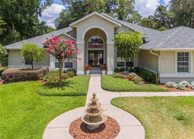Property at 2215 SE Spring Hill Ct, Ocala, FL 34471, 3 beds, 3 baths