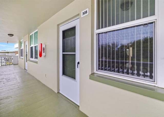 Property at 4885 1st St NE #308, St Petersburg, FL 33703, 1 bed, 1 bath