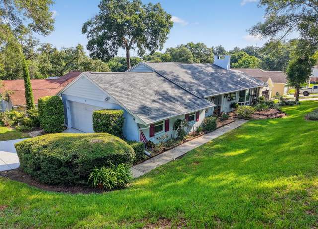 Property at 58 Townhill Dr, Eustis, FL 32726, 3 beds, 2 baths