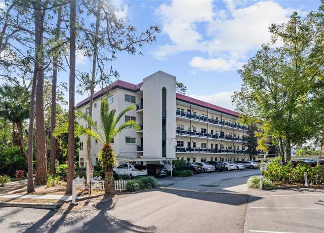 Property at 200 EL Camino Dr #402, Winter Haven, FL 33884, 2 beds, 2 baths