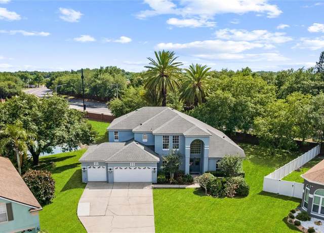 Property at 13044 Lakeshore Grove Dr, Winter Garden, FL 34787, 6 beds, 4.5 baths