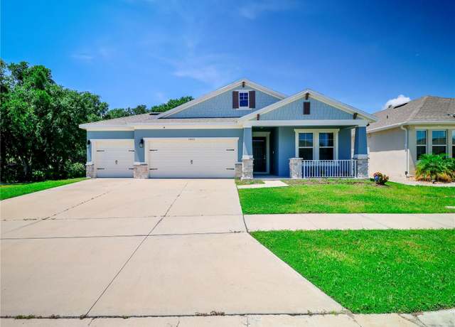 Property at 1602 Barberry Dr, Kissimmee, FL 34744, 4 beds, 3 baths