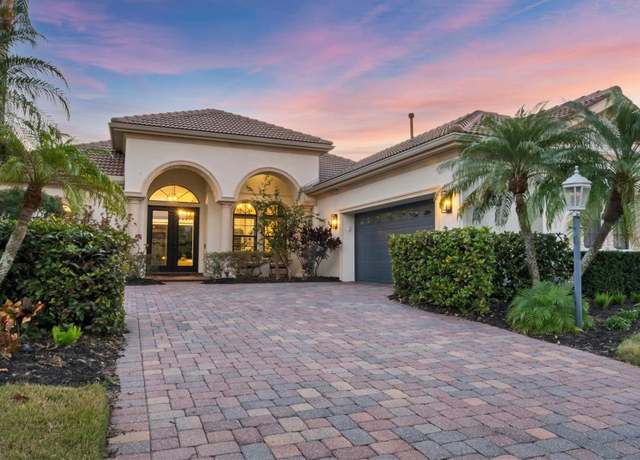 Property at 7024 Brier Creek Ct, Lakewood Ranch, FL 34202, 3 beds, 3.5 baths